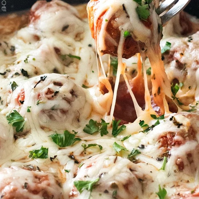 Cheese Ravioli Parmesan with 4 meatball