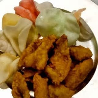 Fried Fish Fillet & Shrimp Chips