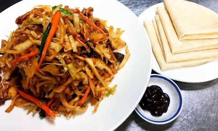 Moo Shu Pork & 4 Pancakes